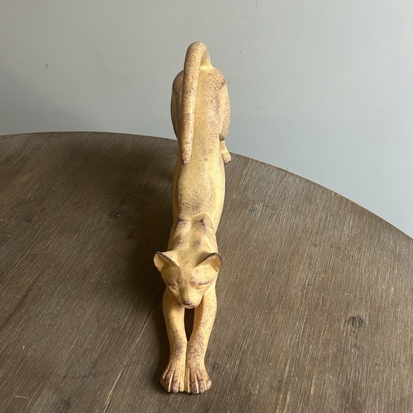 Cubist Collection Cat Stretching Stone Art Deco Sculpture - Picture 8 of 14